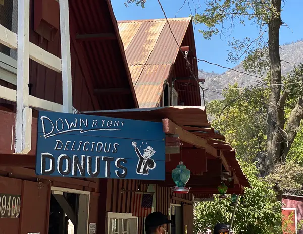 downright delicious donuts sign at snowline orchards